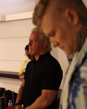 Jeffrey Jarrett Instagram - @realjeffjarrett   @theparkerboudreaux   @hellosatnam 

@luchalibreaaa Media Day #TriplemaniaXXXII Monterrey 

LIVE on @fitetv
