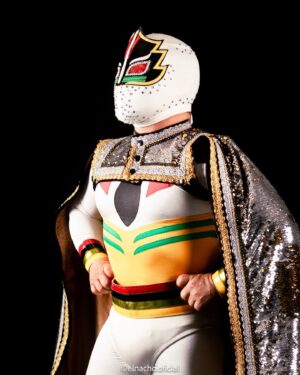 Jeffrey Jarrett Instagram - Un vistazo a los rostros y las máscaras de #TriplemaniaXXXII CDMX tomadas en backstage. 📸

Parte 2.
📸 @elnacho.oficial