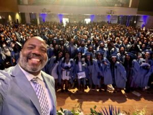 Jelani Cobb Instagram - Congrats to the Columbia Journalism School class of 2023!
