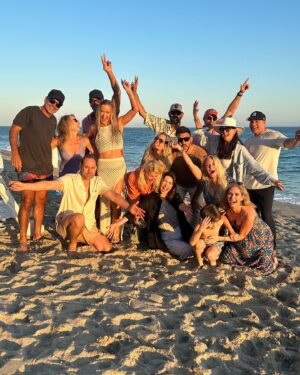 Jennifer Gareis Instagram - Capturing magic hour vibes while celebrating @jennifergareis and @katherinekellylang birthdays on the beach!