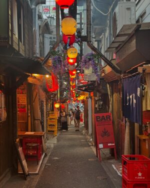 Jennifer Garner Instagram - Dream trip to Japan: a to do list. 🇯🇵
1 - Always find a boat (🥂 for extra points) 
2 - Visit every temple and shrine, bow clap pray. But first: purify.
3 -  Sit still. Tenryu-ji.
4 - Pretend to be 😎✌️for Tokyo. 
5 - Can this guy visit LA, please? 🐱
6 - Kinkaku-ji Golden Pavilion. What a beautiful world. 
7 - Tidy does it! (slurp). 🍜 
8 - Listen to the morning in Ise-Shima 🔊 
9 - Oyster farmers are wonderful, too. 🦪 
10 - Deadpool.  行こう、行こう ♥️💛
11 - When seeing is a prayer. 
12 - 👀 ⬆️ 
13 - No mud, no lotus. 🪷 
14 - Honor the life forces that feed us. Thank you, abalone. (aka: the triumph of the former picky eater 🙋🏻‍♀️) 
15 - Sometimes: 🍺
