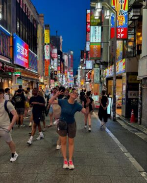 Jennifer Garner Instagram - Dream trip to Japan: a to do list. 🇯🇵
1 - Always find a boat (🥂 for extra points) 
2 - Visit every temple and shrine, bow clap pray. But first: purify.
3 -  Sit still. Tenryu-ji.
4 - Pretend to be 😎✌️for Tokyo. 
5 - Can this guy visit LA, please? 🐱
6 - Kinkaku-ji Golden Pavilion. What a beautiful world. 
7 - Tidy does it! (slurp). 🍜 
8 - Listen to the morning in Ise-Shima 🔊 
9 - Oyster farmers are wonderful, too. 🦪 
10 - Deadpool.  行こう、行こう ♥️💛
11 - When seeing is a prayer. 
12 - 👀 ⬆️ 
13 - No mud, no lotus. 🪷 
14 - Honor the life forces that feed us. Thank you, abalone. (aka: the triumph of the former picky eater 🙋🏻‍♀️) 
15 - Sometimes: 🍺