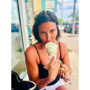 Jennifer Gimenez Instagram - @timryandopeman and I finally got to spend two down days. We feel very blessed to be busy but it’s so so important to take downtime for self-care. (Tim made a new friend, view 3rd photo.😂)

#SelfCare #DowntTime #TimJenn #Powercouple #WeAreAForce #DopeToHope #JenniferGimenez #TimRyan #Recovery #Sober #SuperModel #Actress #Actor #Fashion #Movies #RealityShows  #TVPersonalities 
#Writer #ChangeMaker #Influencer #Speaker #Interventionist #Podcast #TheTimAndJennShow #SoberIsSexy
