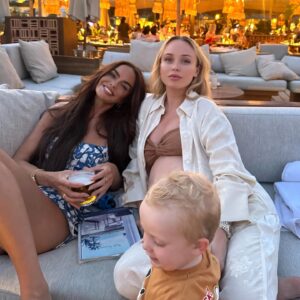 Jennifer Metcalfe Instagram - Love 🤍 you 💙 

@themissyporter