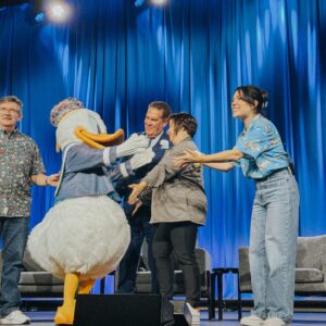 Jenny Lorenzo Instagram - I am deeply grateful to @disneystudios for keeping me in their family all these years. Sharing the stage with such legendary Disney icons will always be one of my most cherished memories. ⚓️🛟
#DonaldDuck #D23