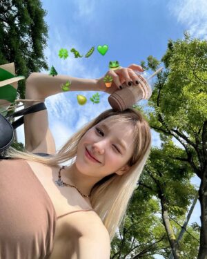 Jeon Hee-jin Instagram - How to make a HEART🩷