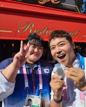Jeon Hyun-moo Instagram - 고생했다 우리 혜정이♡♡
혜정이 덕에 시청률 금메달!

이제 LA다!

#박혜정 #2024파리올림픽
