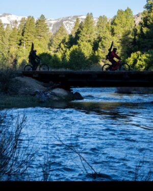 Jeremy Jones Instagram - The wonderful problem is still wonderful and still a problem…
Too many mountains, not enough time. I have put millions of steps in the Sierra and continue to see new vistas and ride new mountains. 
The E bike has further expanded the menu/problem. 
Start early, bring plenty of food, (waters flowing everywhere) and with a seasons worth of strength the opportunities are endless. 
There’s still plenty of smooth soft snow in the range for the ambitious shralpinist. Summers long enough, go get some!

🏂 @elenahight 
📷 @ming.t.poon

#turbolevo 
@pacostruckee 
@iamspecialized