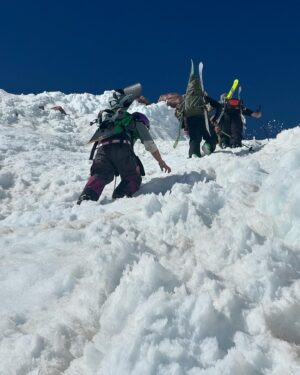 Jeremy Jones Instagram - Summit or bust… Actually we had no plans to summit. We were making our way to a smooth, steep headwall above the lifts. Once we reached it we had a better view of the summit climb. 
“I see no reason we need to turn around right now…”
With that mindset we moved upward and an hour or two later @kaijonesski @parkinglotpoacher @cassjonessnow @noah.dines @hayeslivernois and I were on the summit. 

#lightenedbylowexpectations
#cornspines