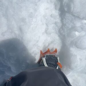 Jeremy Jones Instagram - Caught a brief opening of the portal between wind storms and chased the kids up to their first summit.
Very inspiring seeing @kaijonesski stand on the 14 thousand foot summit 14 months after breaking both his legs! 
🙌 to @cassjonessnow for his first summit while eating eight beef sticks along the way.
Also to @powder_chicken on his first summit and incredible photos he shot along the way.