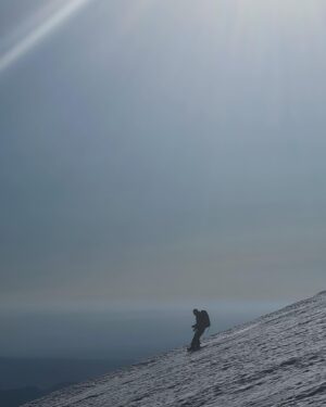 Jeremy Jones Instagram - Summit or bust… Actually we had no plans to summit. We were making our way to a smooth, steep headwall above the lifts. Once we reached it we had a better view of the summit climb. 
“I see no reason we need to turn around right now…”
With that mindset we moved upward and an hour or two later @kaijonesski @parkinglotpoacher @cassjonessnow @noah.dines @hayeslivernois and I were on the summit. 

#lightenedbylowexpectations
#cornspines