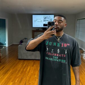 Jerrold Smith II Instagram - haven’t passed a mirror yet that doesn’t show me love

#mensfashion #mensstyle #mensstreetstyle #losangeles #miami #miamibeach #blackmen #blackmenwithstyle #blackmenfashion #haircut #selfie #summer
