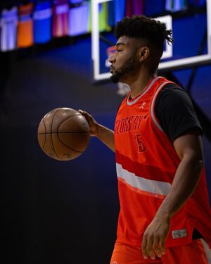 Jerrold Smith II Instagram - People been telling me I look tired lately, there’s just some dreams I can’t chase in my sleep ✌🏽
