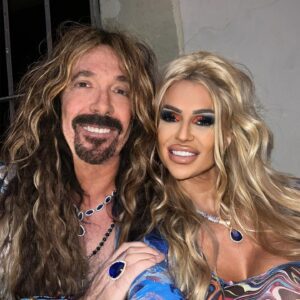 Jess Harnell Instagram - Friday vibes: feeling free and ready to embrace the weekend⭐️
