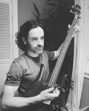 Jesse Bradford Instagram - quarantine got me so bored I started playing bass... ha! BURN! TAKE THAT, BASS PLAYERS! 🎸@bandmemes666 @chibson_usa