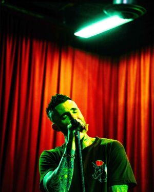 Jesse Carmichael Instagram - Rehearsing for some showssss thanks @bootswallace 📷❤️