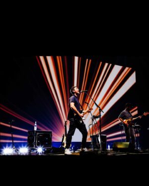 Jesse Carmichael Instagram - Seoul ❤️… 📸 @bootswallace
