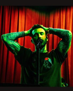 Jesse Carmichael Instagram - Rehearsing for some showssss thanks @bootswallace 📷❤️