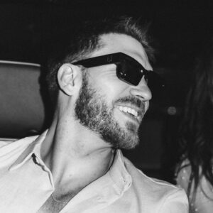 Jesse Kove Instagram - Moments 👓 

📸 @jakecapturedthis #fashion #hollywood #style #nomercy