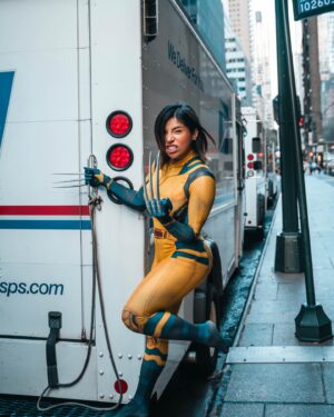Jessenia Gallegos Instagram - Life is a mystery. Everyone must stand alone. I hear you call my name; and it feels like …. home 💛🖤 

WOLVERINE x NYC x @lit.visions 

#wolverine #cosplay #latinacosplayer #xmen #deadpoolwolverine #deadpool3 #marvelcomics #nyc #xmencosplay #marvel