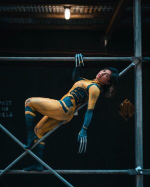 Jessenia Gallegos Instagram - Life is a mystery. Everyone must stand alone. I hear you call my name; and it feels like …. home 💛🖤 

WOLVERINE x NYC x @lit.visions 

#wolverine #cosplay #latinacosplayer #xmen #deadpoolwolverine #deadpool3 #marvelcomics #nyc #xmencosplay #marvel