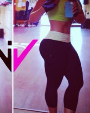 Jessenia Gallegos Instagram - ✨ MONDAY MEMORY LANE- I was in my mid
20s when I first stared body building to compete. Lots of bulking and shredding. I’m genetically bottom heavy so building an upper body took time.

✨The first slide was the last time I walked on stage for a competition; I was on my period retaining water; early 30 , 5’1 and 145lb

✨That year I realized this was as far as I could take my physique w/o chemical substances and I was adamant about not taking any. So l hung up my towel.

✨The last photo was a picture of me a few weeks after my competition. I was softer & more feminine. 

✨I never stoped working out. Now at 40 i have a leaner 8 healthier body than when I competed. Working out is part of my lifestyle. I love it. I train for healthy now, not a body type.

#fitnessjourney #fitness #workout