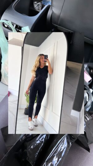 Jéssica Belcost Instagram - Vocês sabem que o segredo pra comprar roupa barata está no Brás, em São Paulo, né?!

Dicas:
- leve dinheiro caso queira negociar os preços das peças
- compre um carrinho para não precisar carregar sacolas, você encontra por R$ 50,00
- a feirinha da madrugada começa cedo, mas você não precisa ir nela se não vai comprar para revender
- vá com uma roupa confortável e justa no corpo porque geralmente não tem provador, mas você pode colocar por cima

Endereços:
📍Shopping Vautier Premium: Rua Tiers, 184
📍Shopping Porto Brás: Rua Tiers, 282

Horários de funcionamento:
Procure no Google antes de ir para ter certeza do horário que as lojas vão abrir e fechar