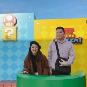 Jessica Vania Instagram - Happy birthday kesayangan aku @echasoemantri sedih ih kenapa cepet banget ya. Perasaan dulu baru umur 27 kok sekarang 35 bisa gak, gausah nambah2 umurnya😭

Aku selalu berdoa biar rencana Tuhan Yesus semakin nyata di hidup kamu dan biar apapun yang kamu lakukan menjadi berkat buat banyak orang.

Thank you bebe kamu selalu berusaha jadi suami yang terbaik buat aku. Terus jadi partner uget2 aku ya! Yang hobi hunting makan, hobi jalan ngalor ngidul, hobi belanja blenji perfume lah ntr sepatu lah tau2 tas lah. Tapi coba tolong di kurangin dikit 🤏🏼 hobi belanja alat musiknya..curiga bentar lagi kita tidur di atas snare ama cowbell soalnya (hehe ga deng, percayalah itu hanya di mulut istrimu krn endingnya kamu tetep nenteng alat musik🤣)
