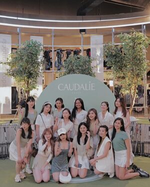 Jessica Vania Instagram - @caudalie golfing’s day at @topgolfpremier ⛳️

Introducing the New #Vinopure Salicylic Stop Solution. Effective to reduce blemish & redness in 1 hour with tea tree essential oil, niacinamide & acide salicylique naturel🌱
Ow, and it’s already available at @sociolla 
#SpotitAndStopit #CaudalieID @luxasia.idn

📸: @windysucipto