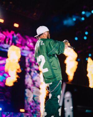 Jhay Cortez Instagram - MEXICO 🇲🇽 voy a escoger y llevarme solo 2 Personas para el Backstage VIP conmigo pero quiero que me comenten en que fecha de las nuevas nos vemos:

24 DE AGOSTO - GUADALAJARA
25 DE AGOSTO - MEXICO D.F
26 DE AGOSTO - MONTEREY
“VIDA ROCKSTAR TOUR” 🦇

Tambien quiero agradecerle a @wisin & @yandel por la Invitacion a “El Foro Sol” ayer en Mexico!