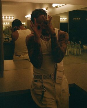 Jhay Cortez Instagram - Escribe “Vida ROCKSTARRR” ®️ toa las veces que puedasssss!!!!!
🦇🦇🦇🦇🦇🦇🦇🦇🦇🦇🦇🦇🦇🦇🦇🦇🦇🦇🦇🦇