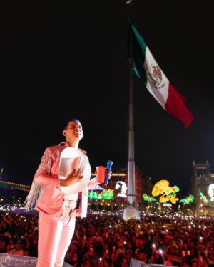 Jhonny Caz Instagram - Con más de 280 mil almas, solo podemos decir GRACIAS por hacer realidad este nuevo récord! Y PURO GRUPO FIRME.