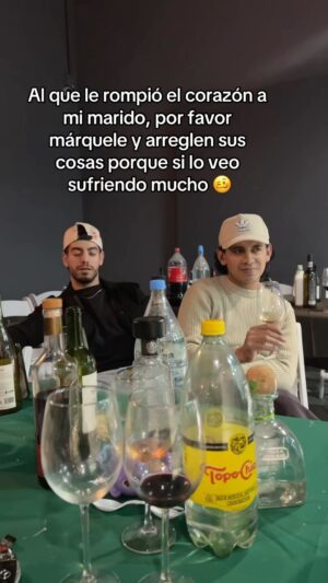 Jhonny Caz Instagram - Me preocupa mi marido, creo que se peleó con su novio. 😔😕 EL BENEFICIO DE LA DUDA, disponible en todas las plataformas digitales 🤠 #insta #reels #estreno #grupofirme #musica #humor