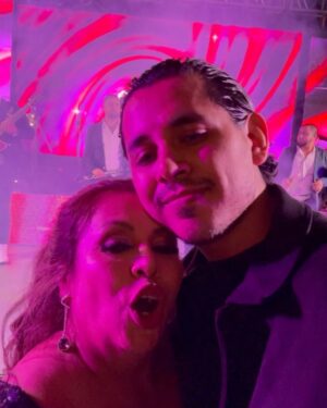 Jhonny Caz Instagram - Feliz cumpleaños a la mujer de mi vida ❤️😍 y la que me dio la vida 🥰🥰 que bendición poder celebrar a mi madre como Dios manda y ella merece, @lorena_mama_caz  que la vida nos permita tenerte con nosotros muchos años más ❤️