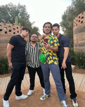 Jhonny Caz Instagram - Valle 🍇, love 💛 & friends 🫶🏾