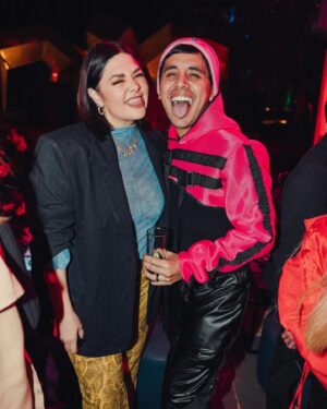Jhonny Caz Instagram - 10 años de spotify en México, pos hacemos peda 🇲🇽 😛 🍻
