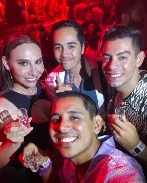 Jhonny Caz Instagram - Que no se acaben las vacaciones 😎 🔥 🍻 Party mood ON 😈