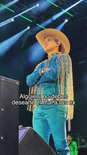 Jhonny Caz Instagram - La culpa no es de uno, es de los ex 😡