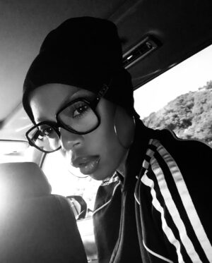 Jill Marie Jones Instagram - In these… 
Creative Hollywood Streets!!! 📓🖊️😜
You’ll never catch me waiting for a phone to ring. 

CREATE. 
BE ACTIVE… in your own destiny. ✨✨✨ 
What’s the alternative??? 

A dear friend (and Basketball Legend) told me once… “You only miss a 100% of the shots you don’t take… there may be two or three in there that are ALL NET!!! But how would you know if you don’t take the shot.” 

Wise words from a wise man. 
Just #FoodForThought 🤗

“You can crown Kings (and Queens) in Adidas.” 
~ Cody Chesnutt 🤘🏾🤘🏾♥️