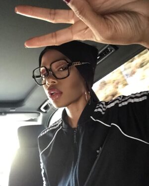 Jill Marie Jones Instagram - In these… 
Creative Hollywood Streets!!! 📓🖊️😜
You’ll never catch me waiting for a phone to ring. 

CREATE. 
BE ACTIVE… in your own destiny. ✨✨✨ 
What’s the alternative??? 

A dear friend (and Basketball Legend) told me once… “You only miss a 100% of the shots you don’t take… there may be two or three in there that are ALL NET!!! But how would you know if you don’t take the shot.” 

Wise words from a wise man. 
Just #FoodForThought 🤗

“You can crown Kings (and Queens) in Adidas.” 
~ Cody Chesnutt 🤘🏾🤘🏾♥️