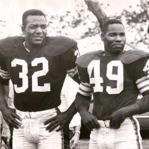 Jim Brown Instagram - Bobby Mitchell...one of the greatest human beings I’ve ever known... An incredible  athlete and contributor to our society. There will never be anyone like him...My running back...My friend. God Bless his family.