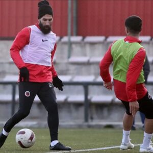 Jimmy Durmaz Instagram - Training dump📸⚽️ 

#gençlerbirliği #turkey #ankara #football #DMZ