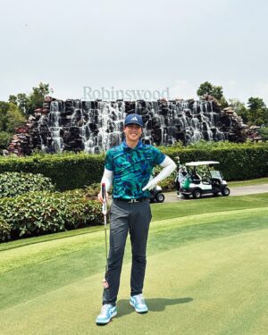 Jiravich Pongpaijit Instagram - มาที่นี่ครั้งที่ 3 break score ดีที่สุดได้แล้ว เรียนกับ @par88_golfclub พัฒนาขึ้นอีกระดับจริงๆ ☺️🙌🏻💯🥰 
#robinswoodgolfclub  #par88golfacademy