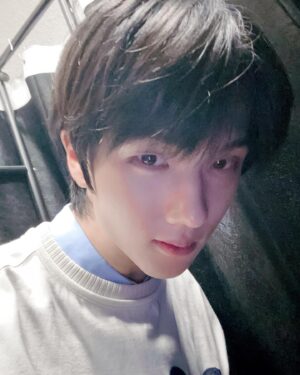 Jisung Instagram - 💫⭐️🌟✨