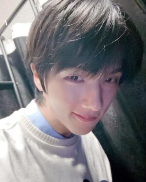 Jisung Instagram - 💫⭐️🌟✨