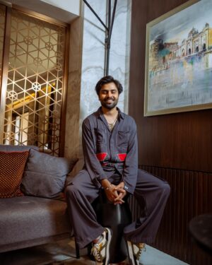 Jitendra Kumar Instagram - #Teacher #Kota #KotaFactoryS3 
@netflix_in 

Styling @krishi1606
HMU @shenoyafernandes
Wearing @na.by.nitya
Timepiece @jaipurwatchcompany
Photography @theshuttersaga