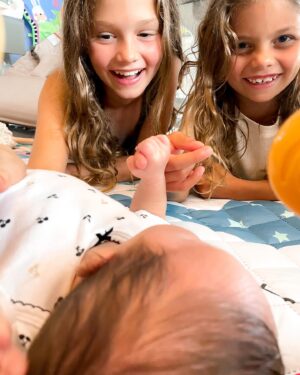 JoAnna Garcia Instagram - FAMILY 💕 1. First time holding my new neice, Baby Lio! 2. First poop on Uncle Nuts. 3. First nap with my new bestie 4. & 5. First hang with First Cousins 6. NOT the first time micromanaging @yourboyswish 🤣
