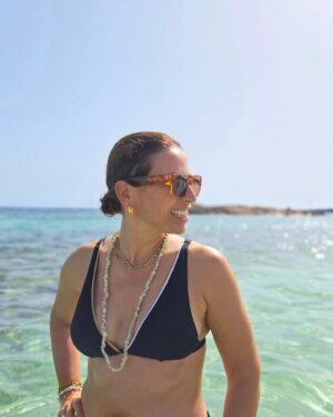 Joana Cruz Instagram - Diz um estudo que viajar dá mais felicidade que casar. Enquanto não me caso... vou sendo feliz 😅😎
#formentera