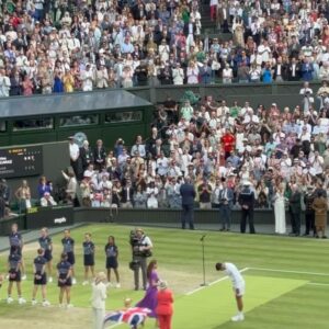 Joanne Froggatt Instagram - An absolutely incredible day @wimbledon yesterday! What an epic men’s final! One of the most exciting tennis matches I’ve ever seen! 
Thank you @astonmartin @meredith.global for a truly magical day, with magical people! ♥️