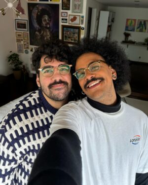João Luiz Pedrosa Instagram - hoje a gente faz oito anos juntos - conquistamos o nosso primeiro beijo naquele arvoredo e de manhã cedo brindamos o sol. te amo 🤍